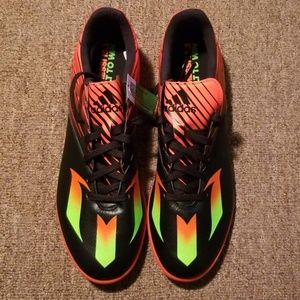 New Men's Adidas Gym Shoes